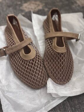 Brown Women's Mary Jane Mesh Flats